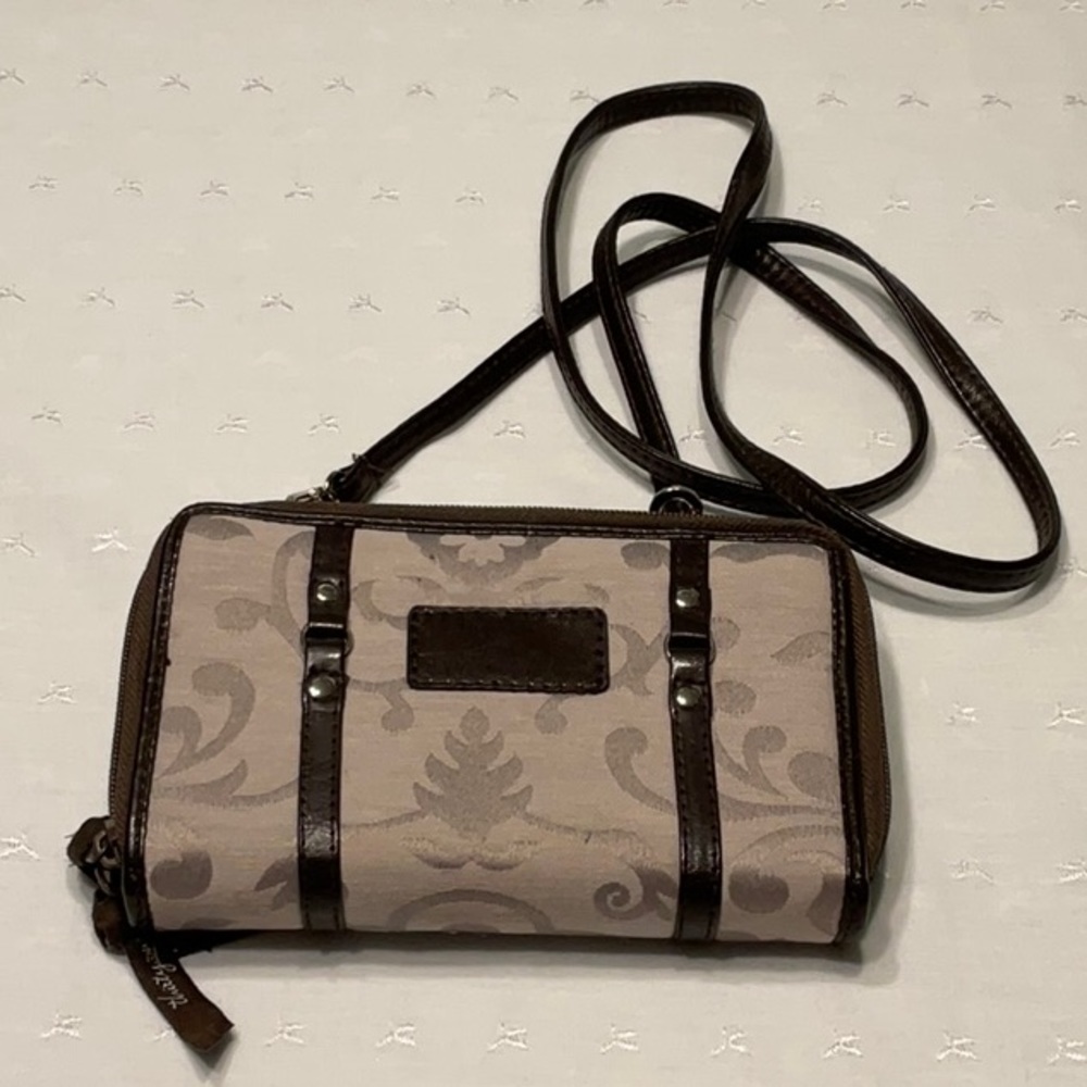 thirty-one Crossbody Brown Strap Nine Card Holder​